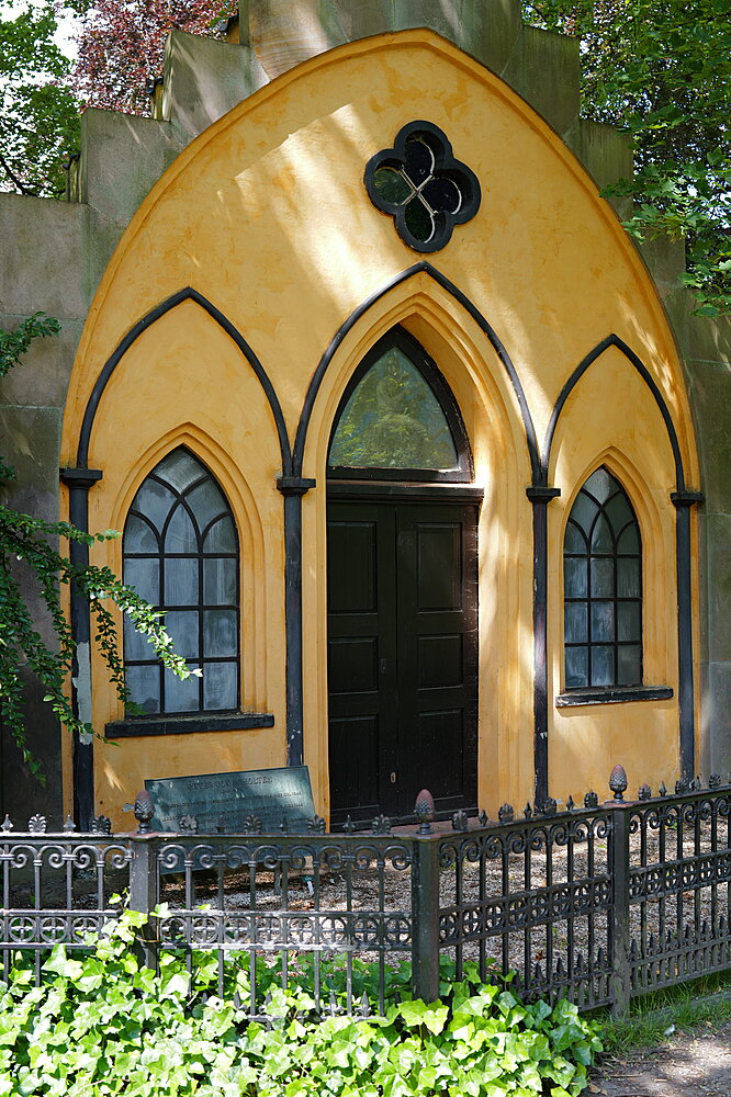 Peter von Scholtens mausoleum