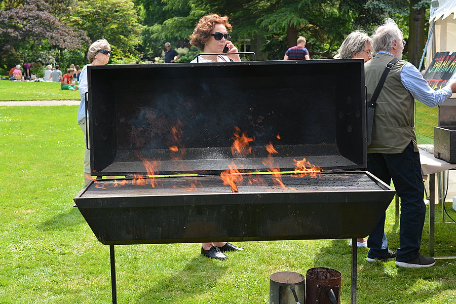 Grillen tændes