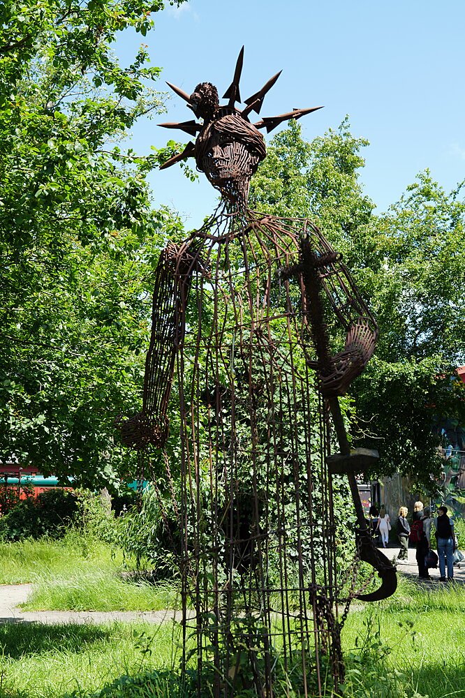 Frihedsgudinde med raketter i kronen