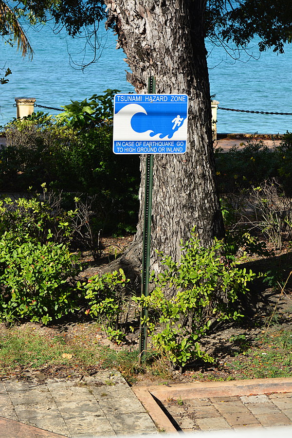 Tsunami advarsel