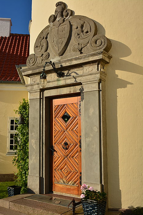Gl. dør