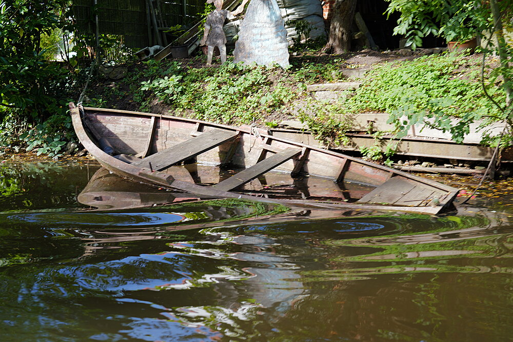 Sunken båd